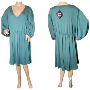 NWT Ava & Viv stretchy green dress with pockets